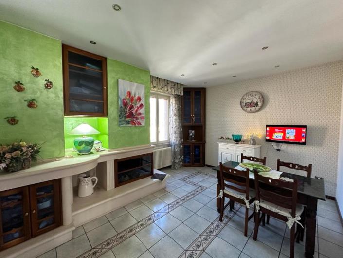 Image No.15-2 Bed Apartment for sale