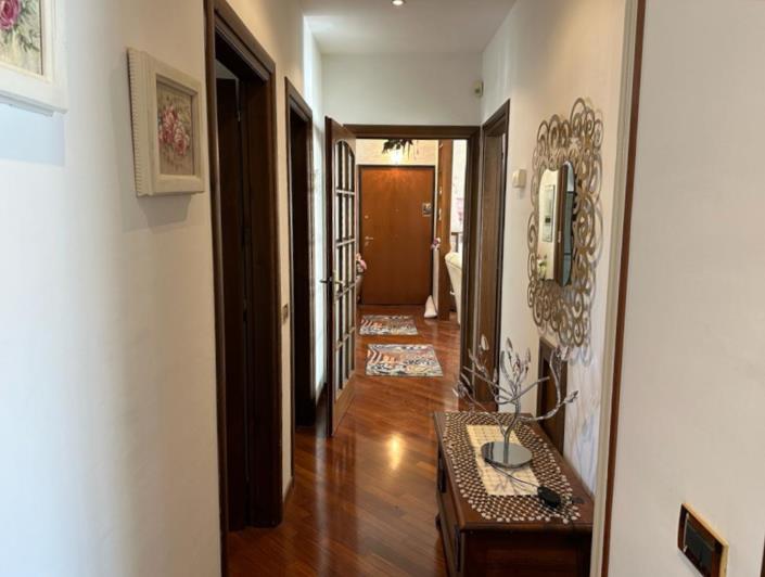 Image No.19-2 Bed Apartment for sale