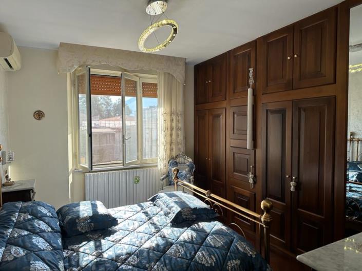 Image No.23-2 Bed Apartment for sale