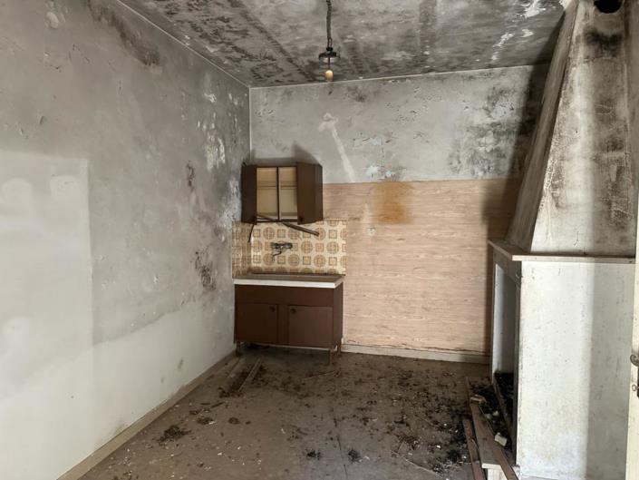 Image No.28-2 Bed Cottage for sale