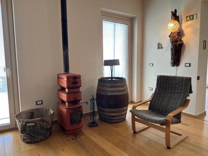 Image No.23-4 Bed Villa / Detached for sale