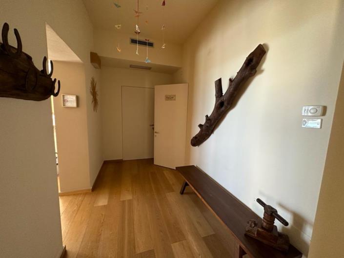 Image No.24-4 Bed Villa / Detached for sale