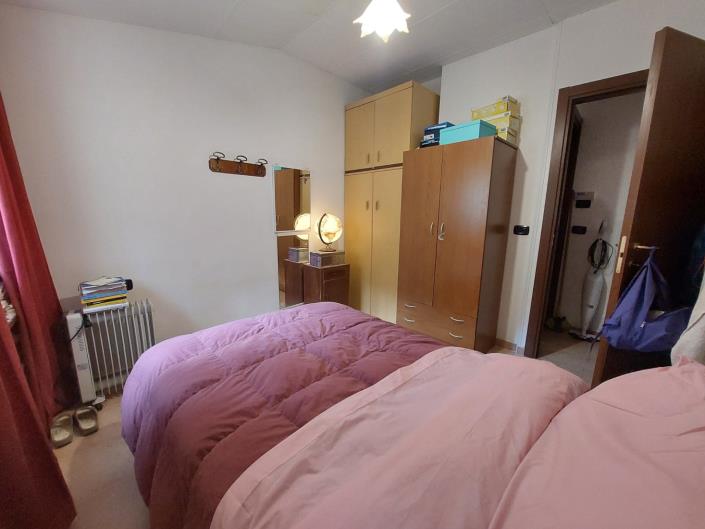 Image No.13-1 Bed House for sale