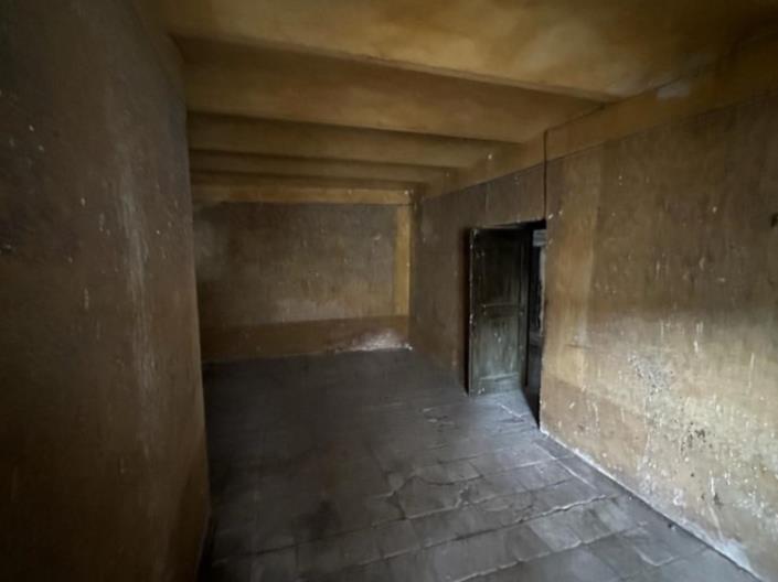 Image No.10-1 Bed House for sale