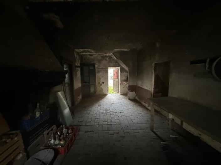 Image No.11-1 Bed House for sale