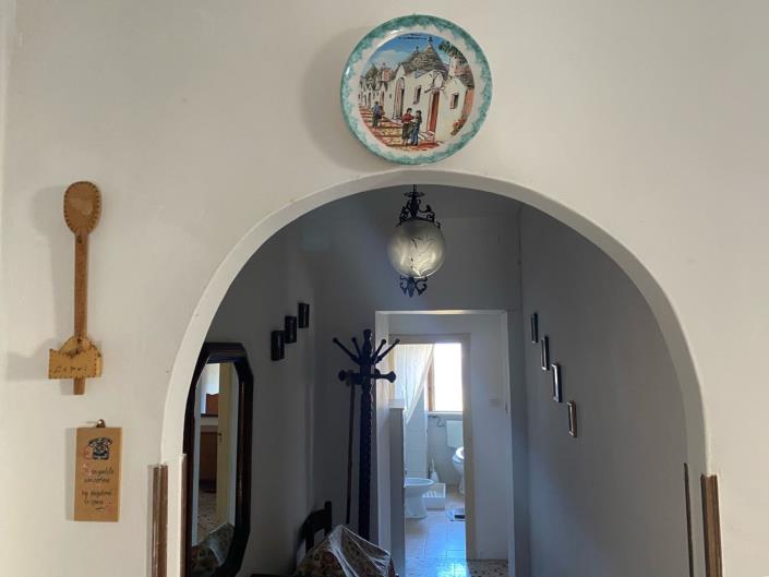 Image No.9-2 Bed House for sale