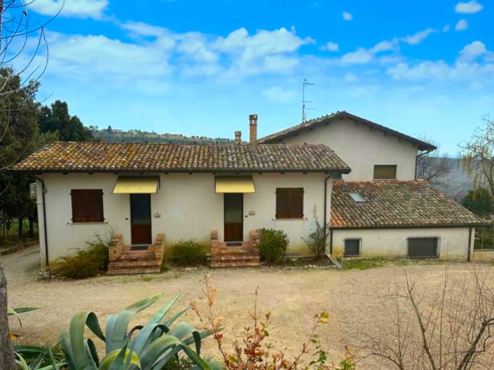 Image No.13-Ferme de 10 chambres à vendre à Teramo