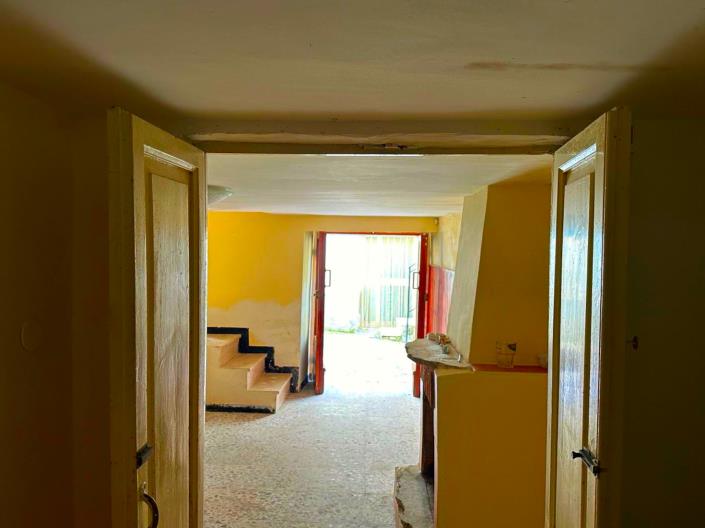 Image No.7-2 Bed Townhouse for sale