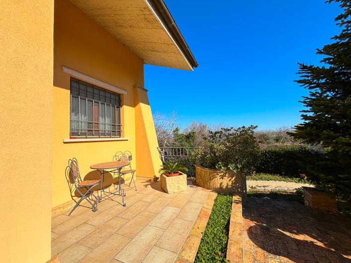 Image No.2-6 Bed House/Villa for sale