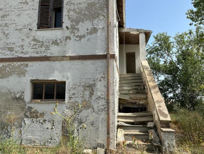 Image No.23-2 Bed Cottage for sale