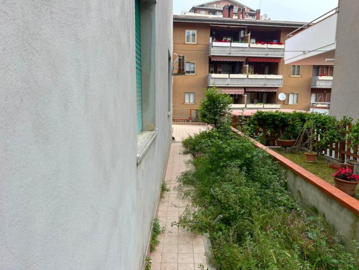 Image No.12-2 Bed Apartment for sale