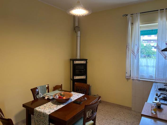 Image No.20-2 Bed Apartment for sale