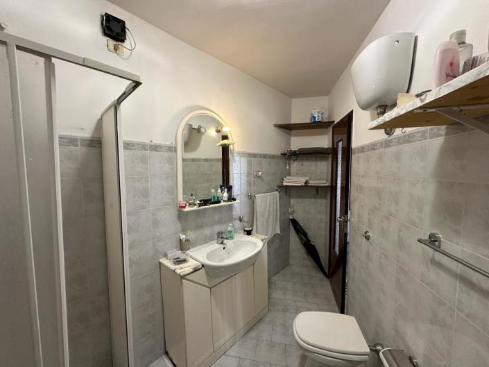 Image No.18-2 Bed Apartment for sale