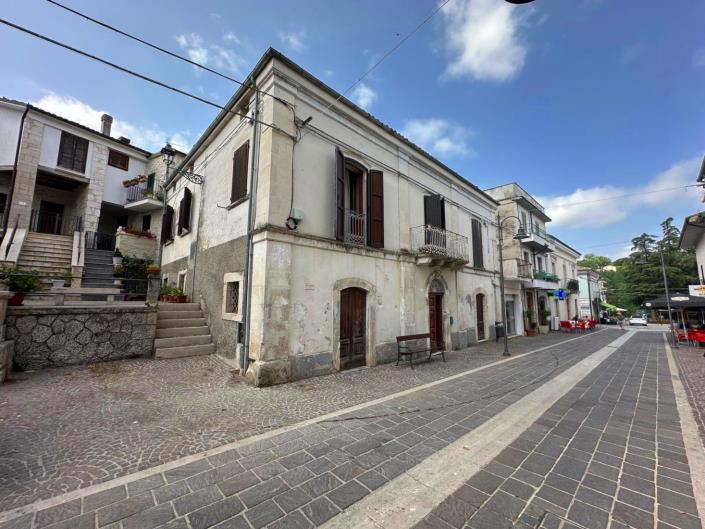 Image No.5-Propriété de 3 chambres à vendre à Roccamorice