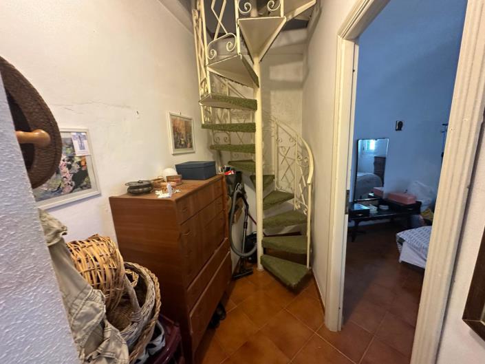 Image No.13-2 Bed Townhouse for sale