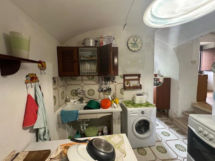 Image No.16-2 Bed Townhouse for sale