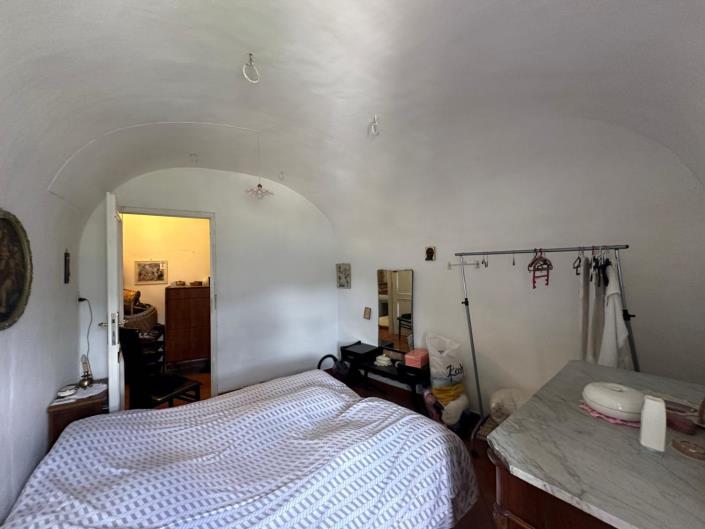 Image No.19-2 Bed Townhouse for sale