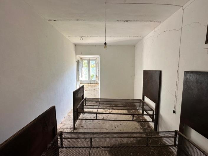 Image No.23-2 Bed Property for sale