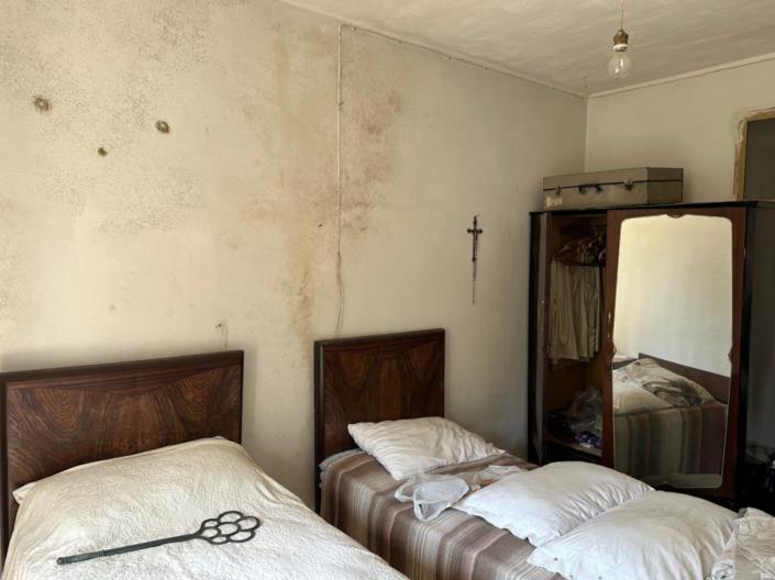 Image No.17-2 Bed House for sale