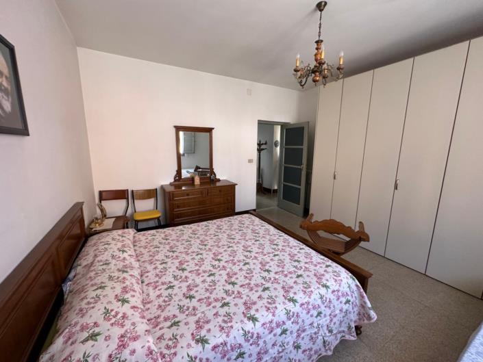 Image No.19-2 Bed Apartment for sale