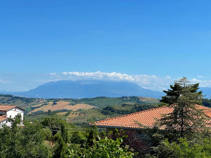 Image No.2-2 Bed Property for sale