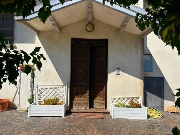 Image No.3-2 Bed Property for sale