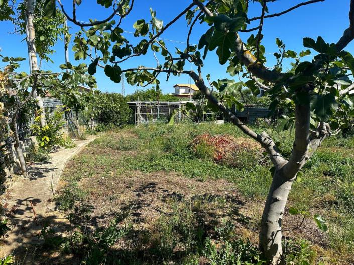 Image No.28-2 Bed Property for sale