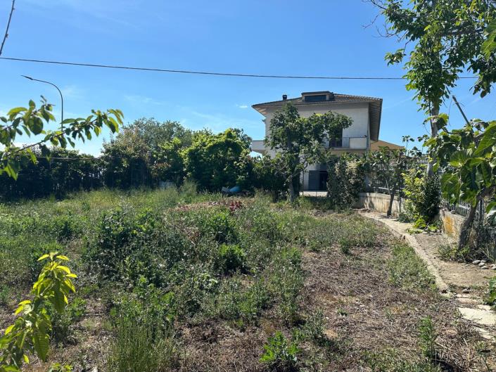 Image No.29-2 Bed Property for sale