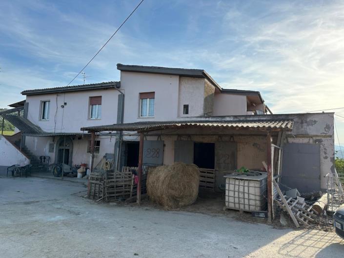 Image No.22-Chalet de 4 chambres à vendre à Atri