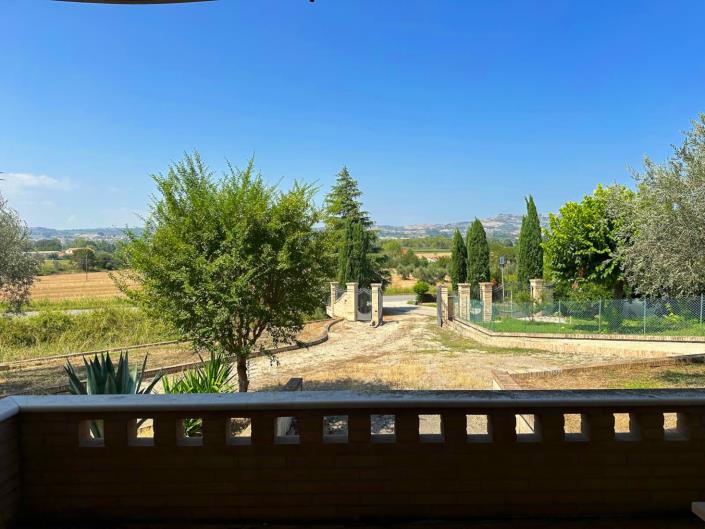 Image No.2-3 Bed House/Villa for sale