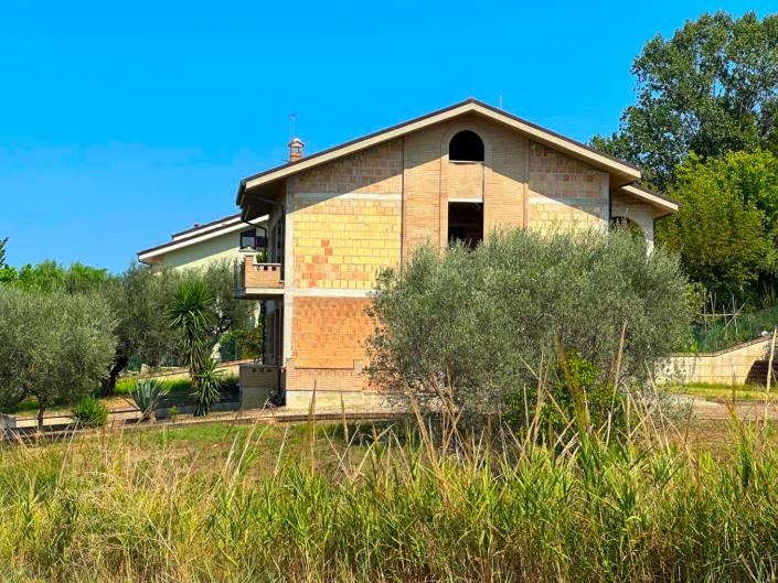 Image No.11-3 Bed House/Villa for sale