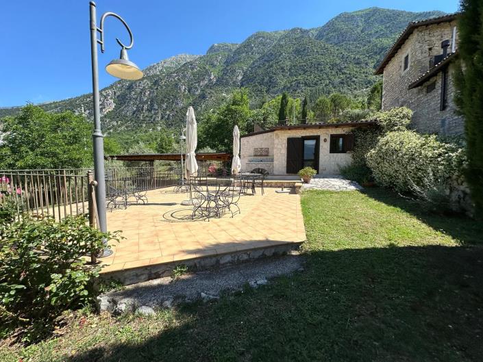 Image No.9-Propriété de 7 chambres à vendre à Pacentro