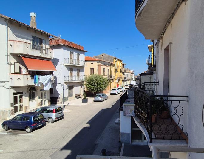 Image No.9-2 Bed House for sale