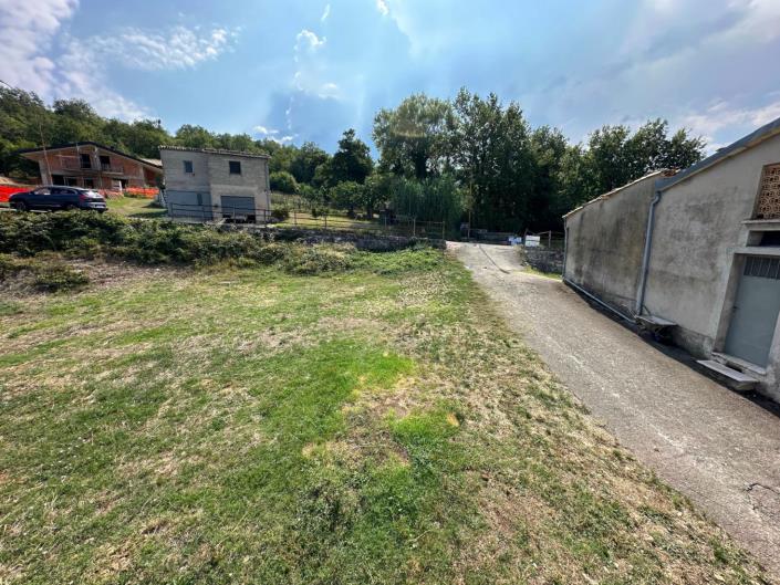 Image No.14-1 Bed Property for sale