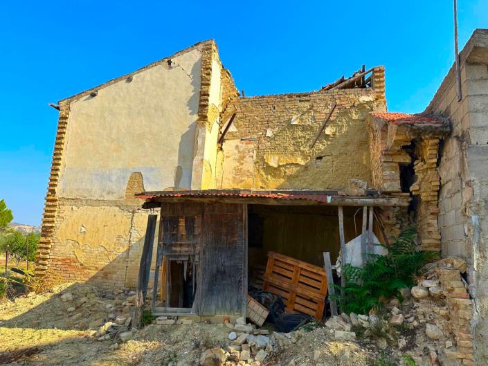 Image No.8-Farmhouse for sale