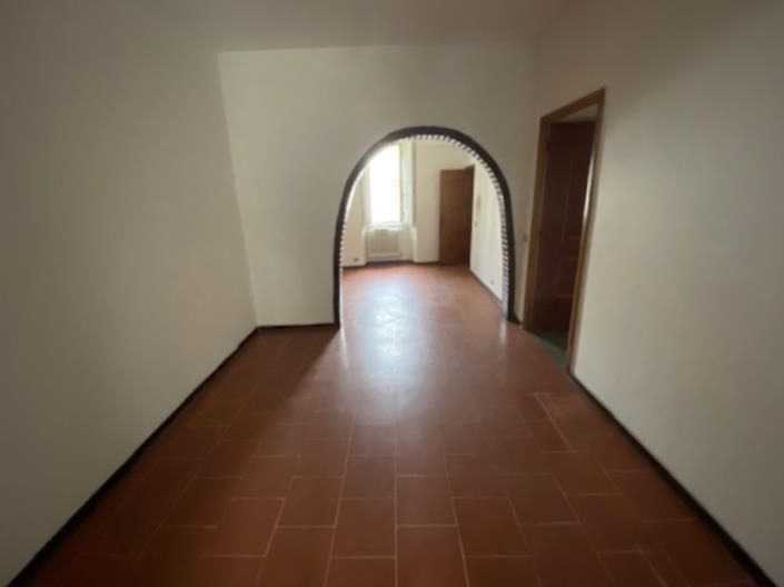 Image No.9-8 Bed Property for sale