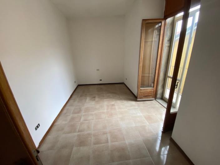 Image No.13-8 Bed Property for sale