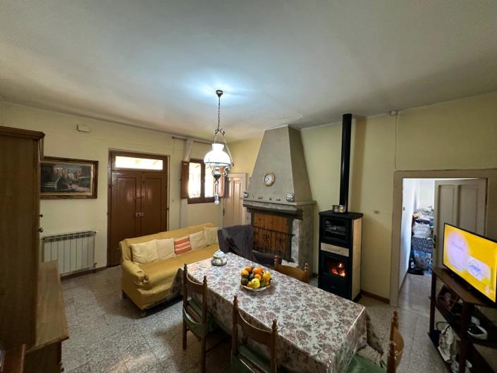 Image No.12-3 Bed Cottage for sale