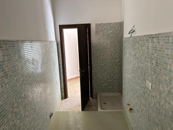 Image No.32-2 Bed House for sale