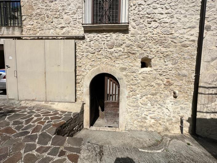 Image No.33-2 Bed House for sale