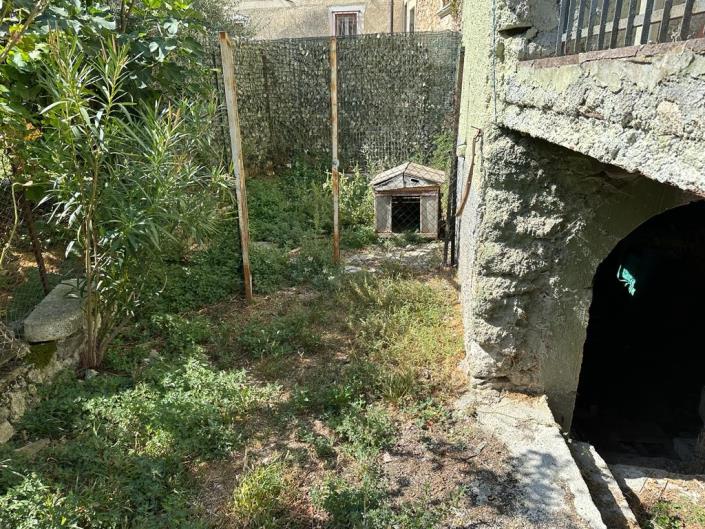 Image No.22-2 Bed House for sale