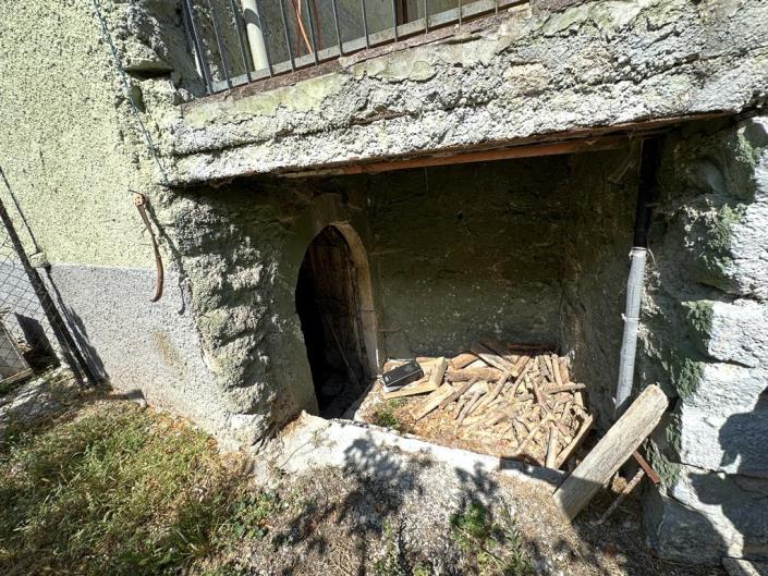 Image No.23-2 Bed House for sale