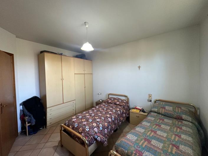 Image No.29-2 Bed Villa / Detached for sale