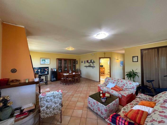 Image No.14-2 Bed Villa / Detached for sale