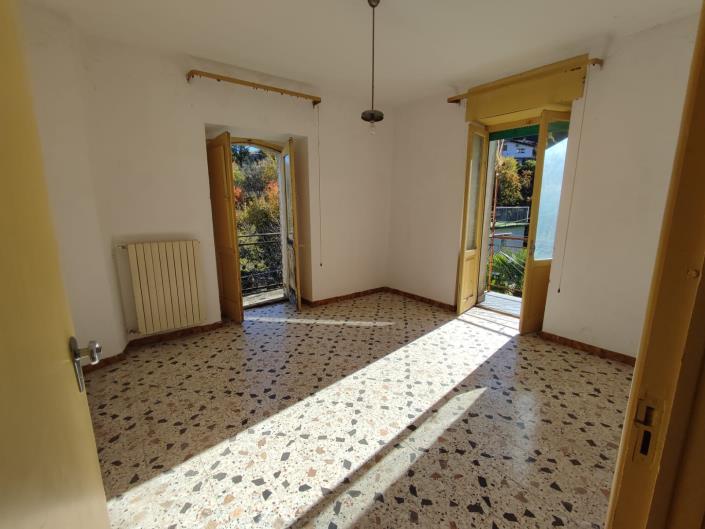 Image No.14-3 Bed Townhouse for sale