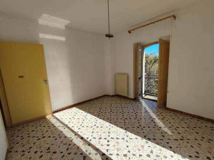 Image No.15-3 Bed Townhouse for sale