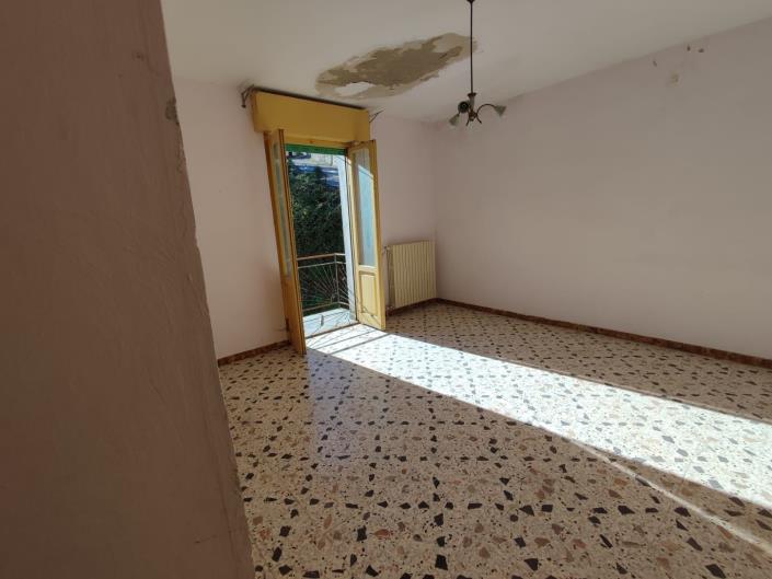 Image No.16-3 Bed Townhouse for sale