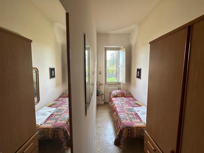 Image No.24-3 Bed Villa / Detached for sale