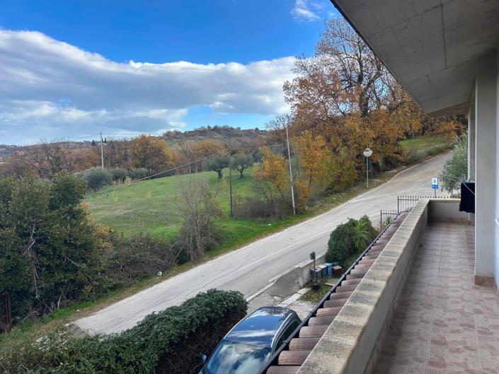 Image No.12-2 Bed Villa / Detached for sale