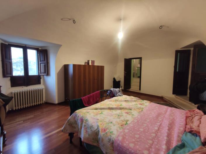 Image No.30-4 Bed Apartment for sale